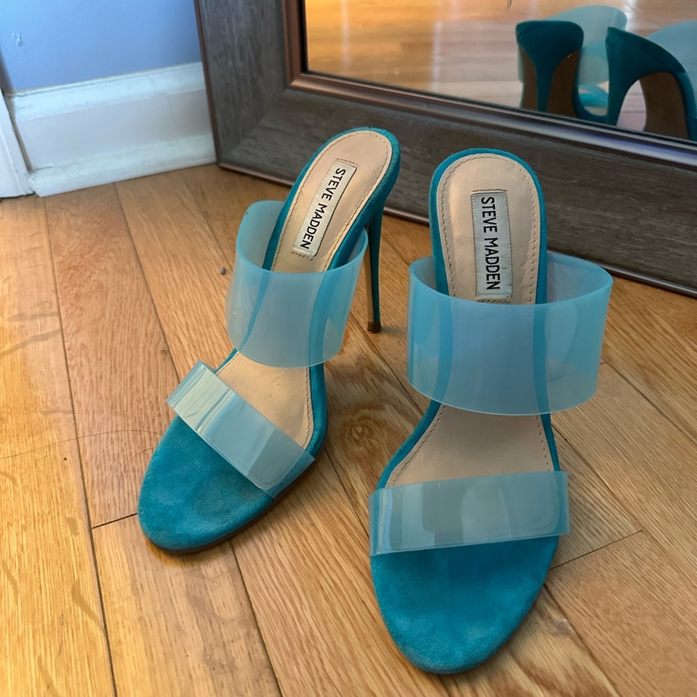 Steve Madden Blue stilettos size 7
